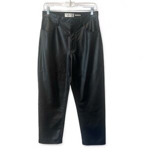 Abercrombie & Fitch The Ankle Straight Ultra High Rise Vegan Leather size 30/10